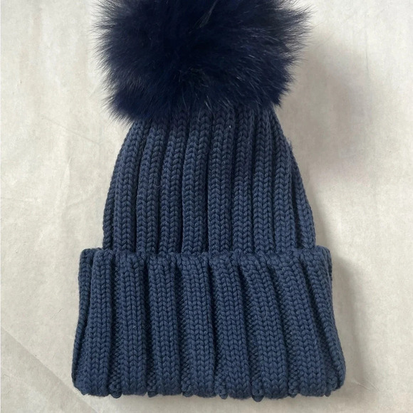 GIRLS CATYA 100% Lana Merino Wool  HAT Beanie WITH POM-POM, SIZE 6 NWOT - Picture 4 of 7